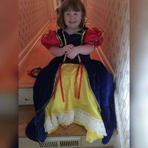 Meet your Posher, Ronda